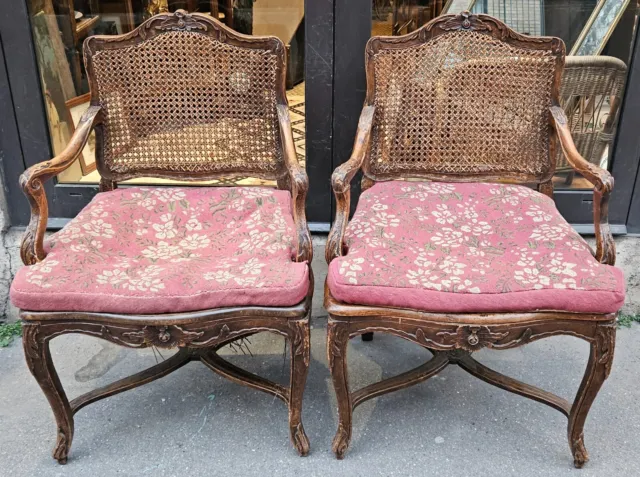Paire de fauteuils cannés Régence Louis XV