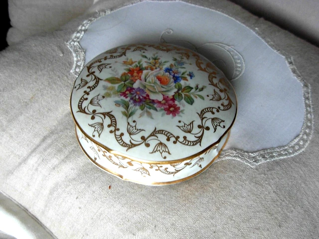 Boîte à Bijoux Porcelaine Limoges – Occasion – Décors Fleurs – Bonbonnière Vintage