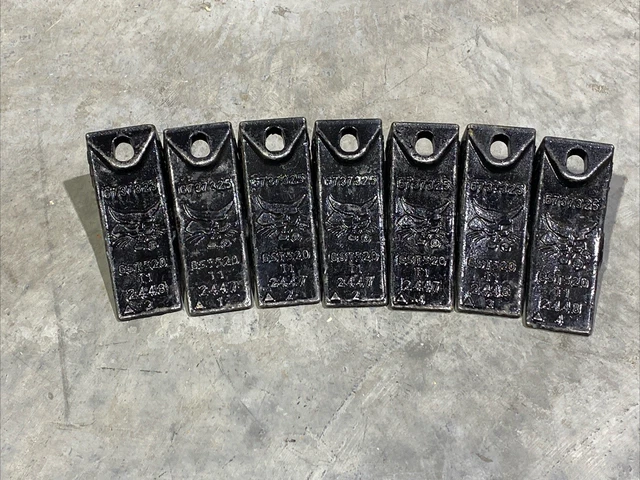 8 Bobcat Style Excavator & Skid Steer Rock Bucket Teeth & Pins - 7107321 7107320