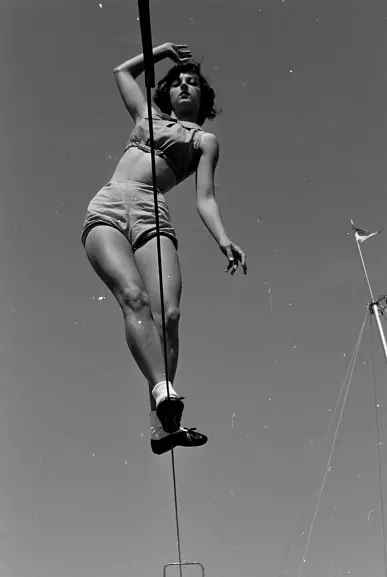 Antique Circus Carnival Photo 2100b Oddleys Strange & Bizarre