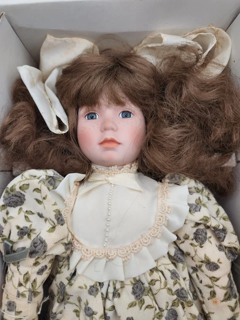 DYNASTY DOLL COLLECTION ~ Anna Collection PORCELAIN 16" VINTAGE
