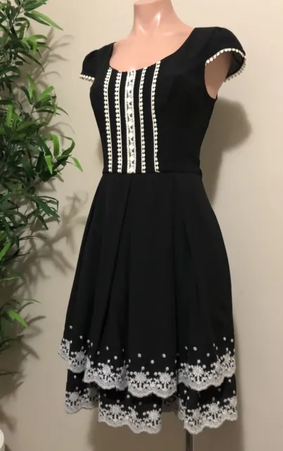 REVIEW | Black & White Lace Detail Dress | SZ  8