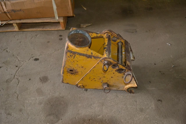 Altec BUCKET HANDLING Bracket Material Handling Jib Altec BUCKET HANDLING Bracket Material Handling Jib