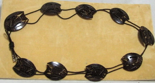 MID CENTURY VINTAGE HAWAIIAN COCONUT SHELL BELT with 9 HAND CARVED FISH