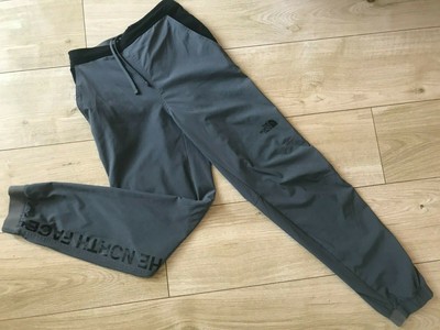 Complete Tracksuit Hoodie And Joggers 