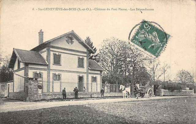 Cpa 91 Saint Genevieve Des Bois Chateau Du Parc Pierre Les Dependances