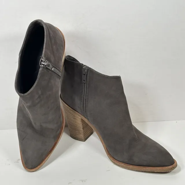 Vince Easton Nubuck Leather Ankle Bootie Womens 8.5 M Shale Gray Stacked Heel
