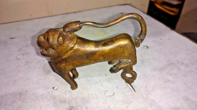 Old Antique Fine Brass Handcrafted LION Shape Screw Key PadLock