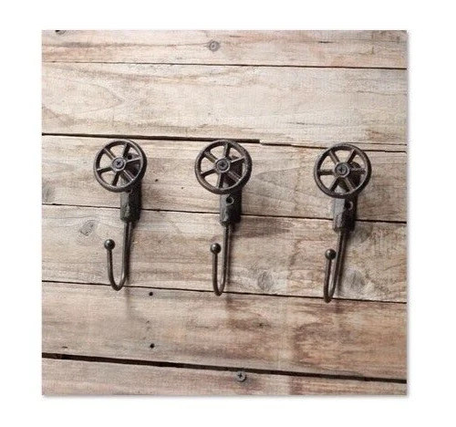 Decorative Hooks 13.5cm Cast Iron Industrial Loft Retro Wall Clothes Holder 2Pcs