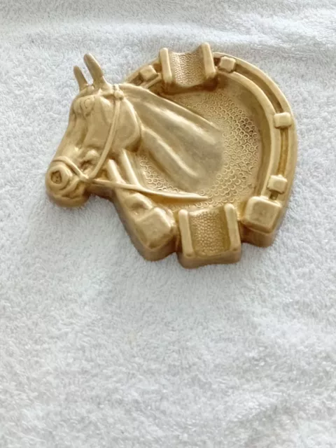 Cheval et calèche, cuivre jaune. - Cuivre/laiton - Catawiki