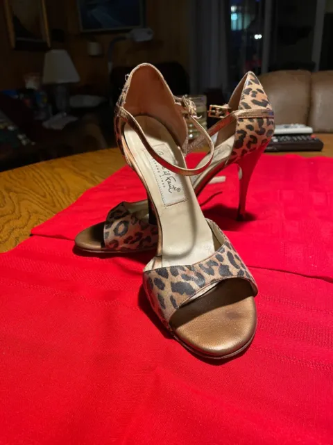 COMME IL FAUT Tango Shoes Size 37, Sexy Leopard Print. 7.5 cm heel 