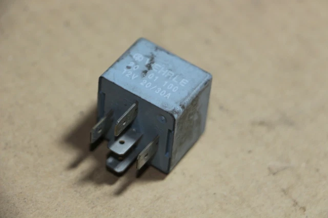 Relais Inverseur 12v 15/25A diode de protection Relais Inverseur 12v 15/25A diode de protection