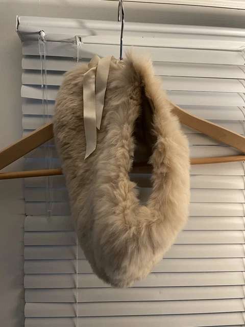 Theory 100% rabbit fur collar wrap scarf collar NWT Theory 100% rabbit fur collar wrap scarf collar NWT
