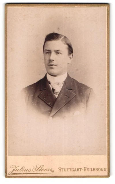 Photography Julius Stoess, Stuttgart, Eberhardstraße 47, young man with pomadis