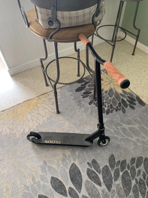 Fuzion Trick Smooth Scooter Fuzion Trick Smooth Scooter