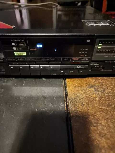 Sony Betamax SL-HF450 Super Beta Hi-Fi VCR 3
