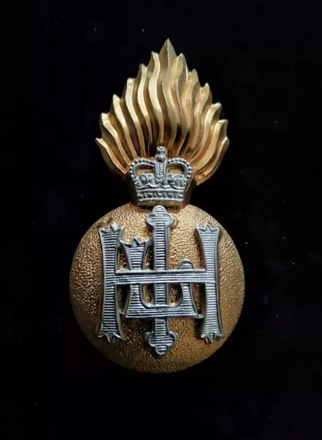 Genuine Highland Light Infantry HLI Bi-Metal Gilt Cap Badge British Military