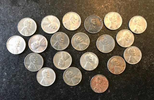 Mixed Lot of 20 US Lincoln STEEL Penny 1 One Cent Coins 1943 P / D