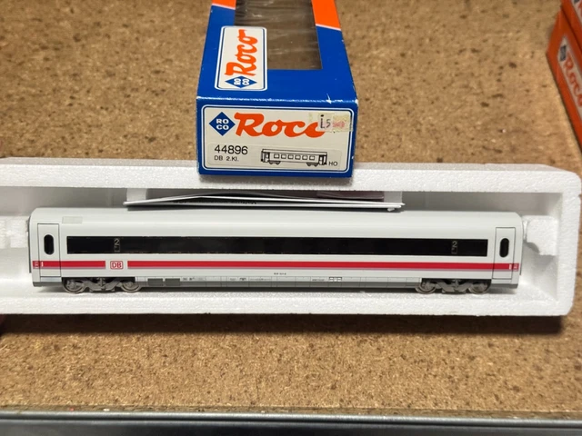 ROCO voiture voyageurs 1ière classe + 2ième 411 vert DB
