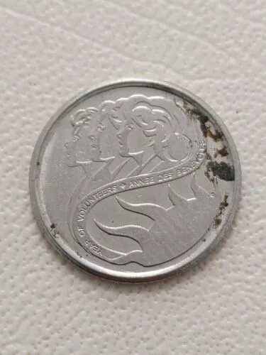 Canada 10 Cents 2001 Elizabeth II Year of Volunteers Coin Commemorative T141 2