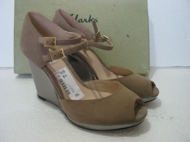 Clarks discount shooting comet