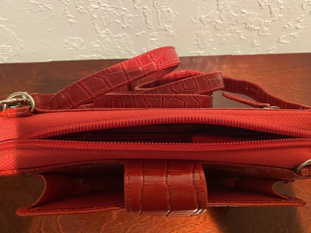 New Leather Croc Embossed Wallet Samantha Clutch Strap 3
