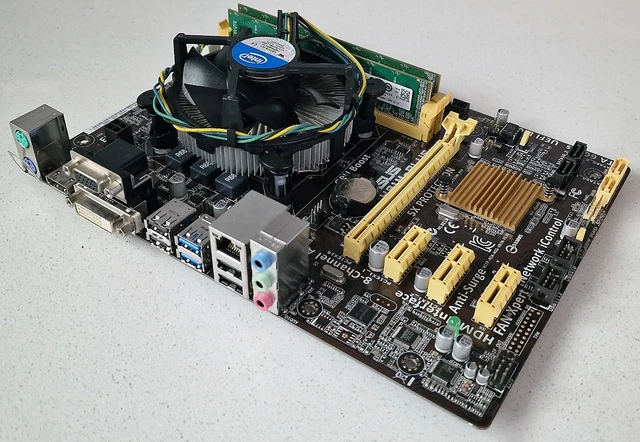 iMac 21.5インチ 2019 3.2GHz 16GB 512GB Motherboard & CPU Combos, Computer Components & Parts, Computers