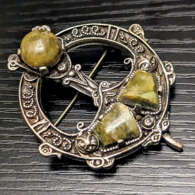 Vintage Miracle Celtic Irish Pennanular Green Connemara Marble Brooch Pendant