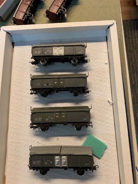 Coffret de 4 wagons autodéchargeables n° 2 de la DB, Epoque 3 - francis
