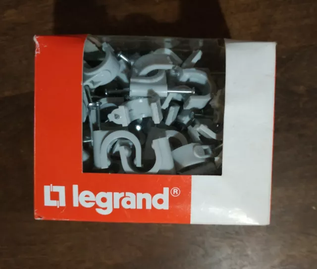 Attache Fixfor Grise Ral 031530 LEGRAND  diam 12 mm NEUF