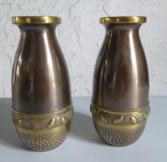 Really Nice Pair Of Beldray Hammered Brass Vases With Wheat Banding 17cm Tall 2