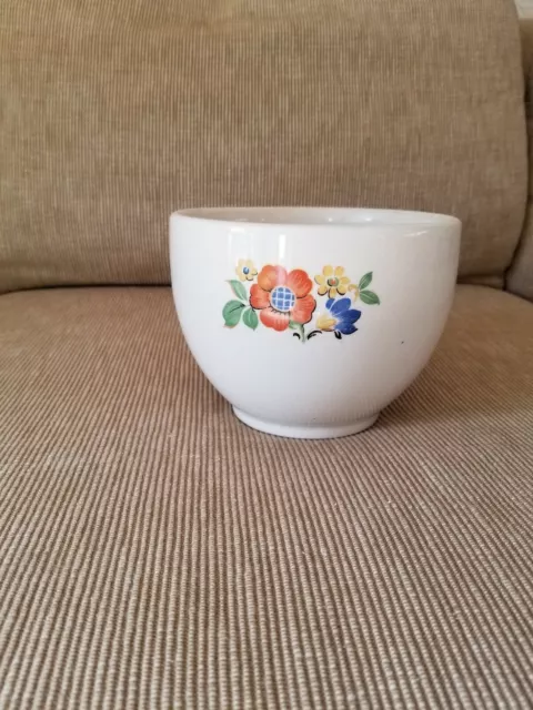Vintage Universal Potteries Bowl - Kitchen Bouquet - Flowers - 6 in.