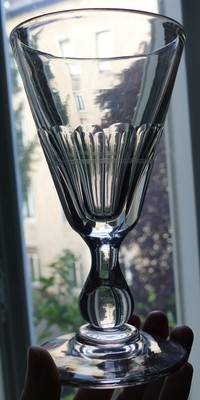 RARE Verre à ABSINTHE  Verre ou Cristal Taillé 