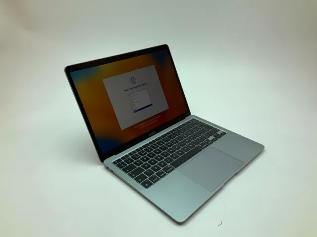 Apple MacBook A2337 M1 13" 8GB RAM 256GB SSD UK Tastatur