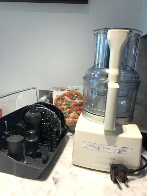 Magimix Küchenmaschine Küche 4200 XL Autosystem + Zubehör in cremefarben