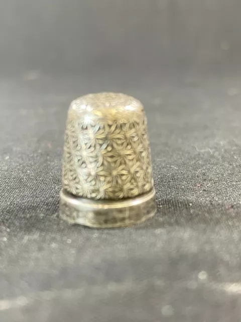 Silver hallmarked THIMBLE Birmingham 1918 JF