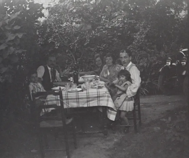 France Family at the Table c1930 Photo NEGATIVE STEREO Plate Vintage V36L3n 3