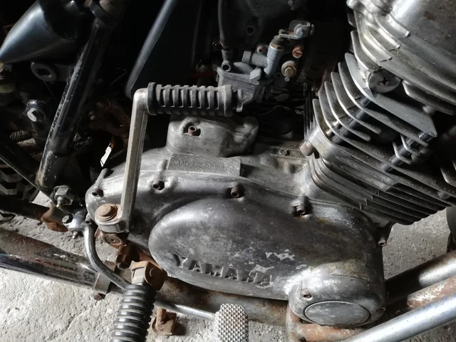 Moto Yamaha XS 500 de 1976 – A restaurer – Avec équipements pr roulage hivernal 6