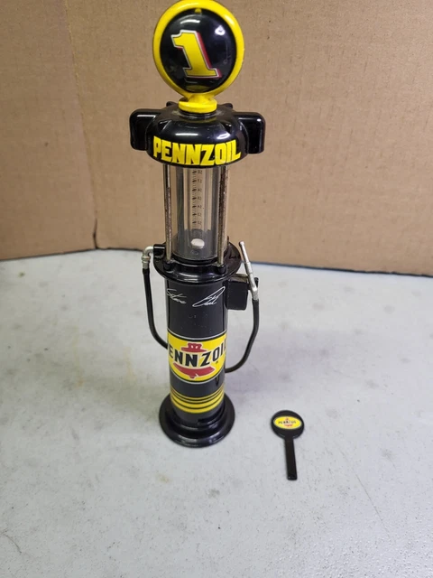 Snap On Pennzoil Metal Die Cast Gas Pump Bank With Key