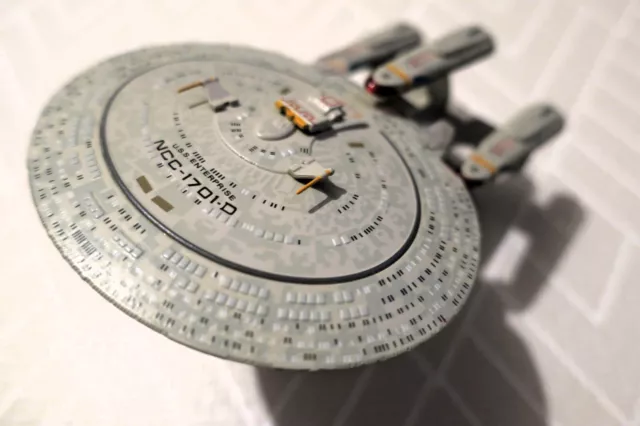 Eaglemoss Star Trek USS Enterprise NCC-1701-D AGT Future