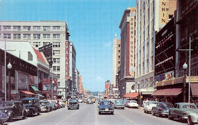 #G3301    Tulsa, Ok.    Postcard,  Main Street