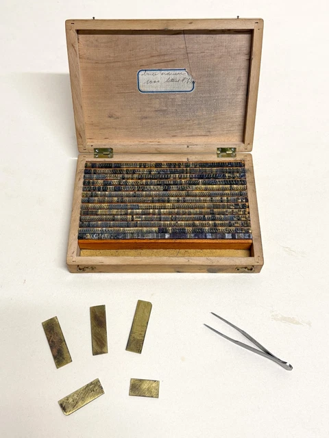ANCIEN COFFRET DE bridge neuf avec ses jeux de cartes bp grimaud's