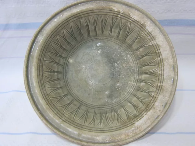 Antique Thai Bowl 15th century with decor, celadon.