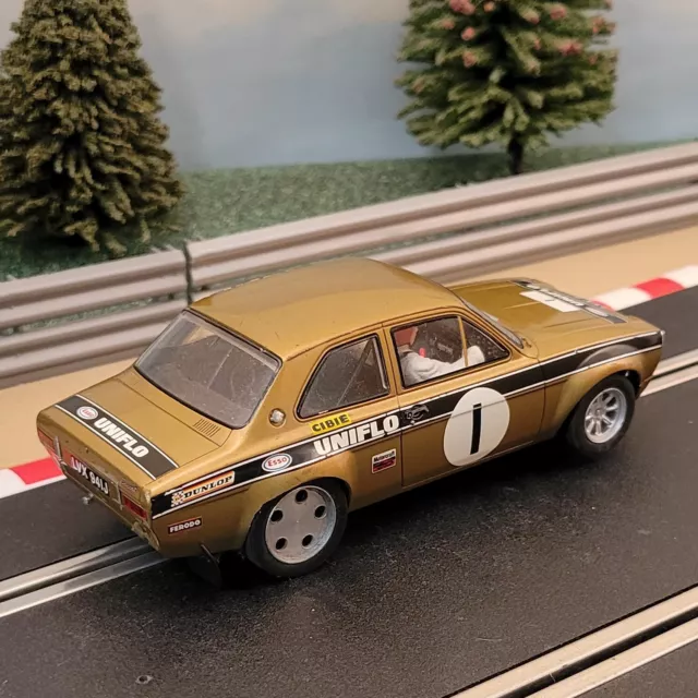 Scalextric 1:32 Digital Car - C2920 Ford Escort Mk 1 RS 1600 Roger Clark #1 2