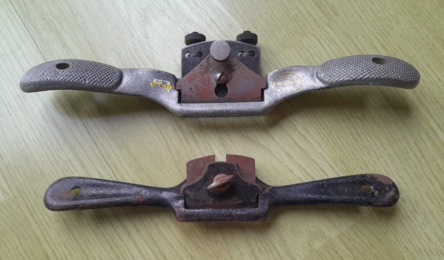 2 x Stanley Adjustable Flat bottom spokeshaves  - M820 / No.64