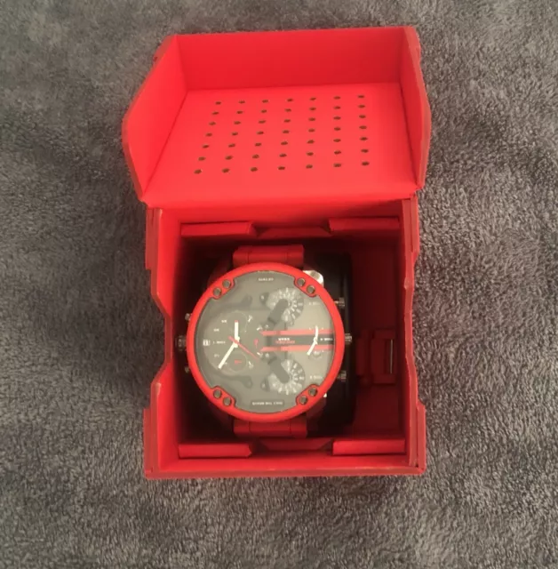 Diesel DZ7370 Mr. Daddy 2.0 Silicone Men's Watch - Red/Gray