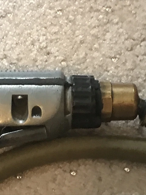 SNAP ON FAR25A 1/4-INCH DRIVE  AIR RATCHET USA with Hose 4
