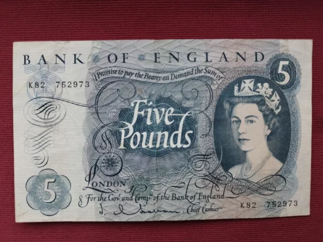 Bank of England 5 Pound Note - J.Q. Hollom - (K82) - See Description