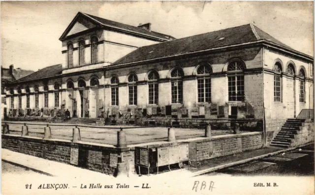 CPA ALENCON - La Halle aux Toiles (435375)