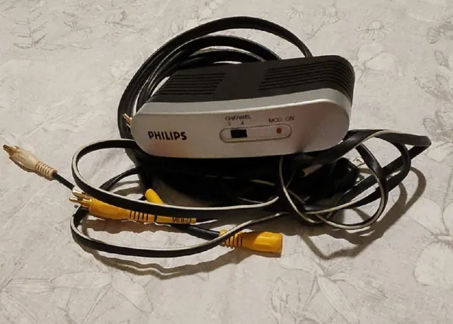 Genuine Philips (PH61159) 120V AC 60hZ 4.5W Audio/Video RF Modulator Only *READ*